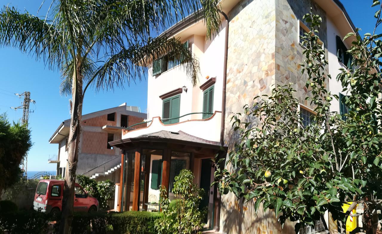 La Collina Capo D'Orlando Bed & Breakfast Екстериор снимка