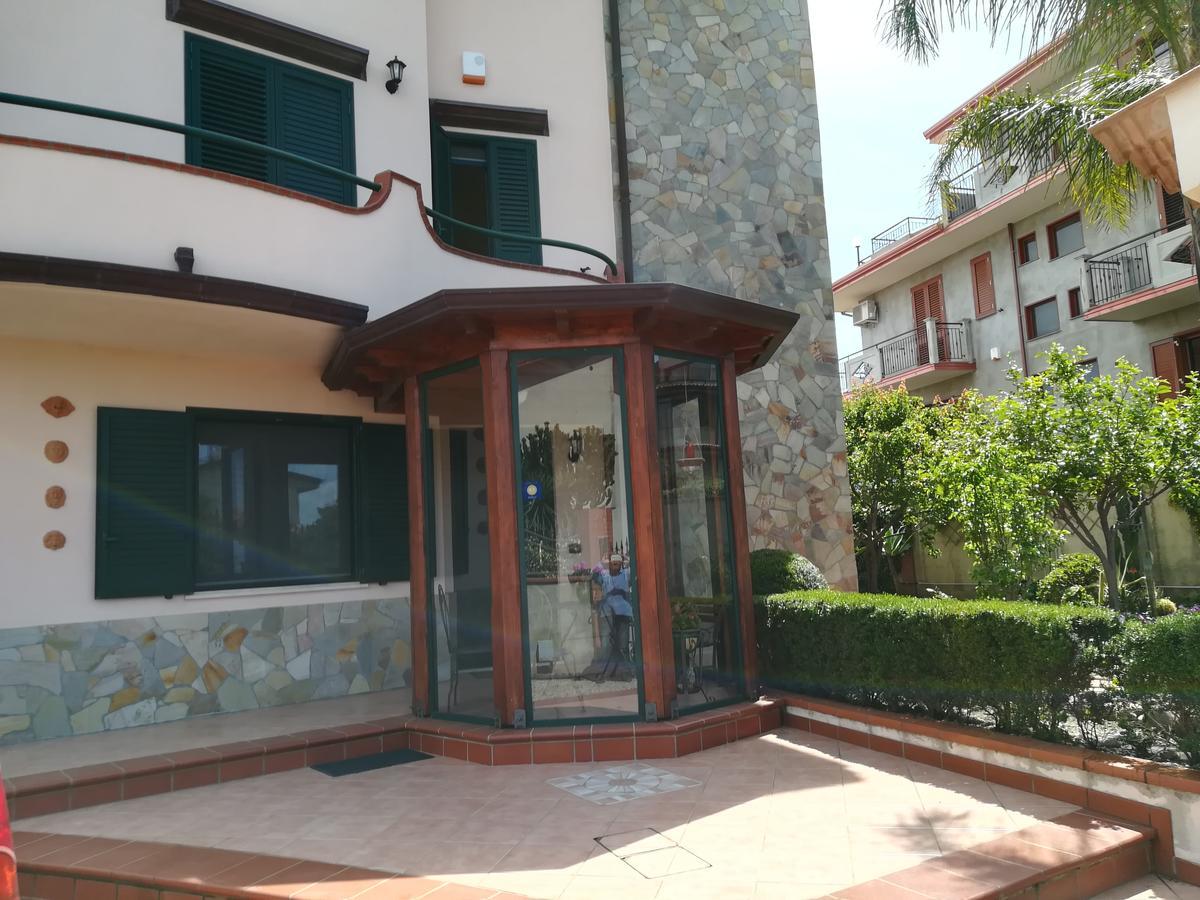 La Collina Capo D'Orlando Bed & Breakfast Екстериор снимка